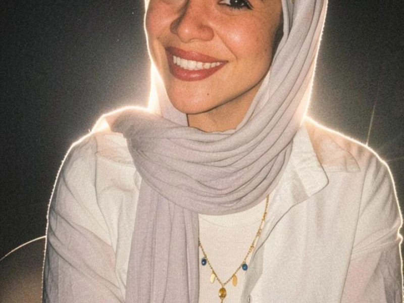 Profile photo for Mona Mustafa