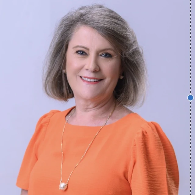 Profile photo for Beatriz Bruehmuller